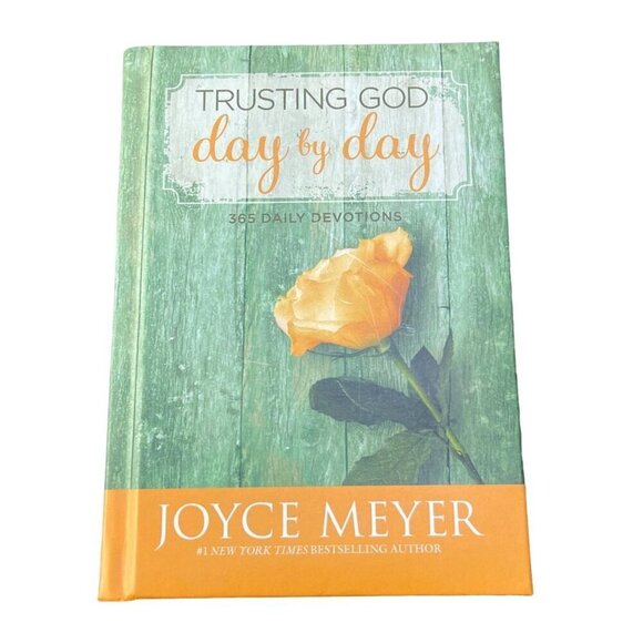 Trusting God Day by Day: 365 Daily Devotions Joyce Meyer Hardcover - Picture 1 of 4
